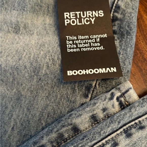 Boohooman Men's Light Blue Relaxed Jeans. New With Tags - Picture 5 of 7